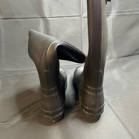 Hunter Original Tall Rain Boots - Picture 5 of 9